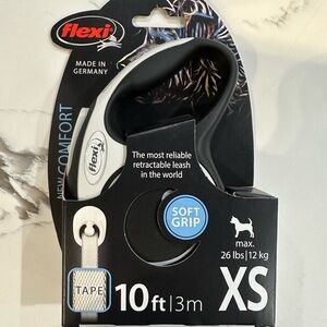 Flexi Comfort XS 10 FT Tape Retractable Leash up to 26 Lbs Soft Grip